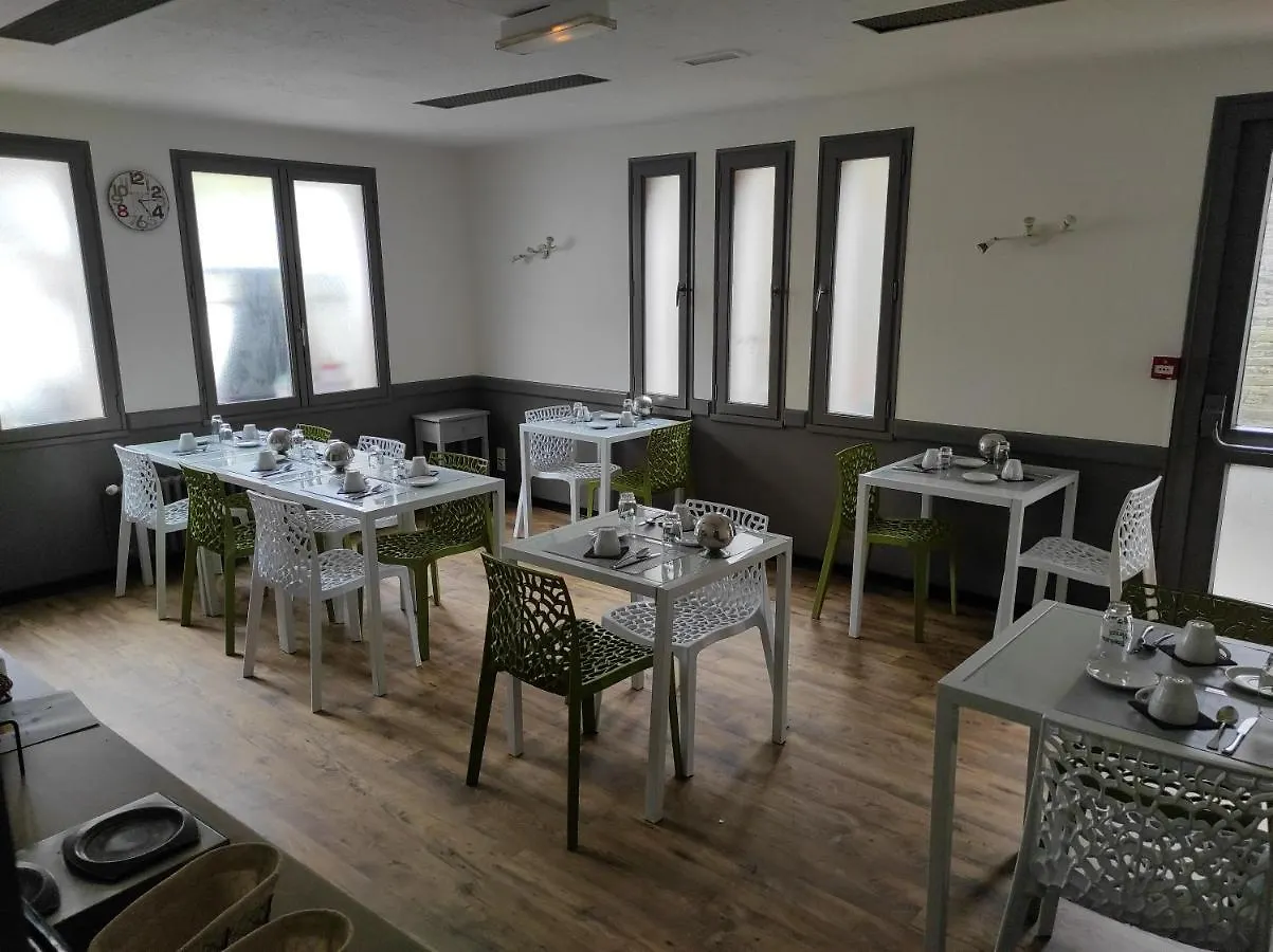A L'Oree De La Foret Hotel Campeneac 2*,  France